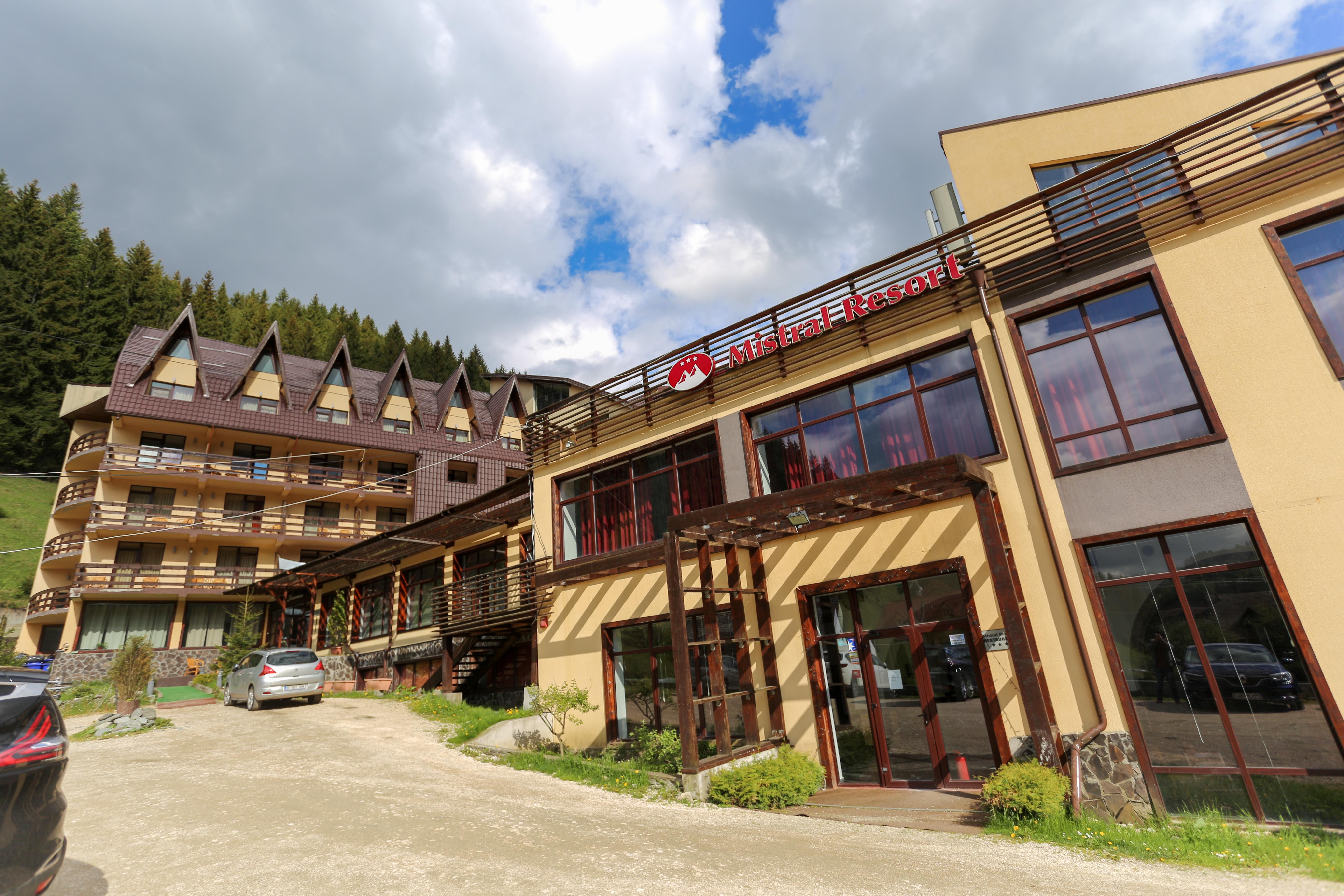 Mistral Resort Моечу де Жос Екстериор снимка