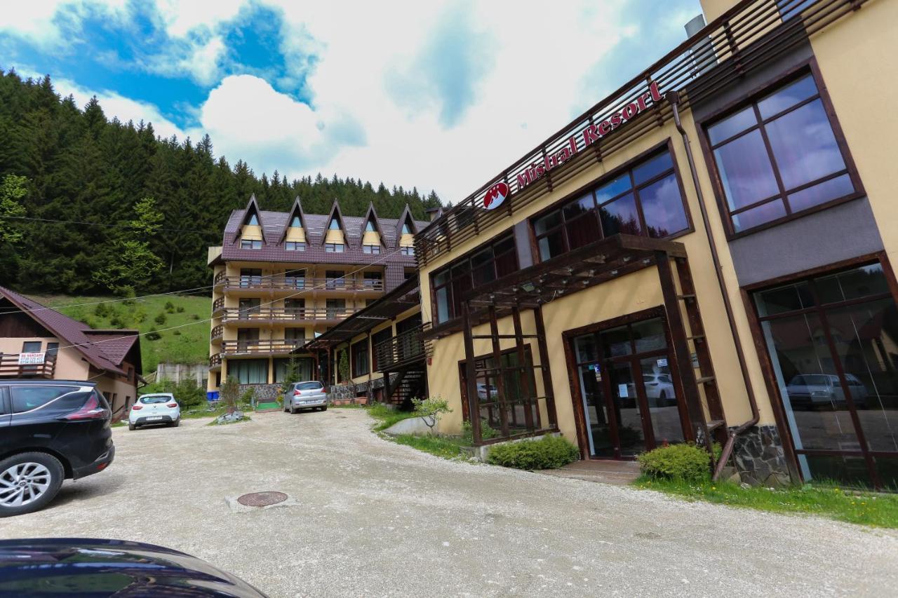 Mistral Resort Моечу де Жос Екстериор снимка